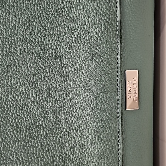 Vince Camuto Leather Byron Tote. BNWT. Never used. - Picture 7 of 11